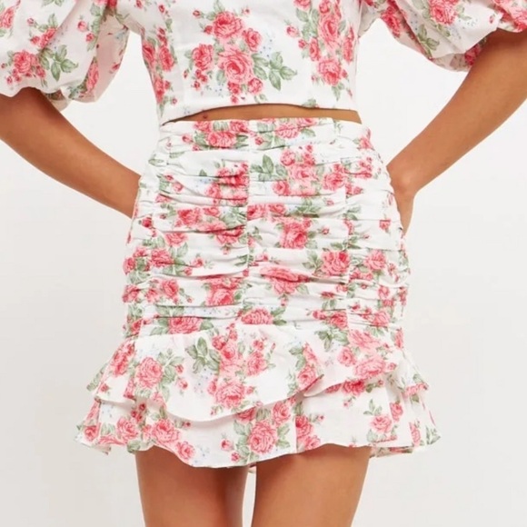 Endless Rose Revolve Linen Ruched Draped Ruffle Hem Mini Skirt - Picture 5 of 16